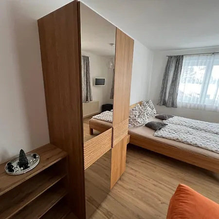 Haus Alpina Ski In & Ski Out Schladming Extérieur photo